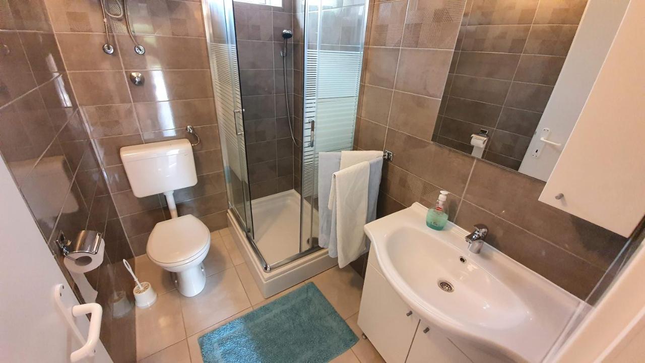 Double Rooms With Terrace Tomica 巴斯卡 外观 照片