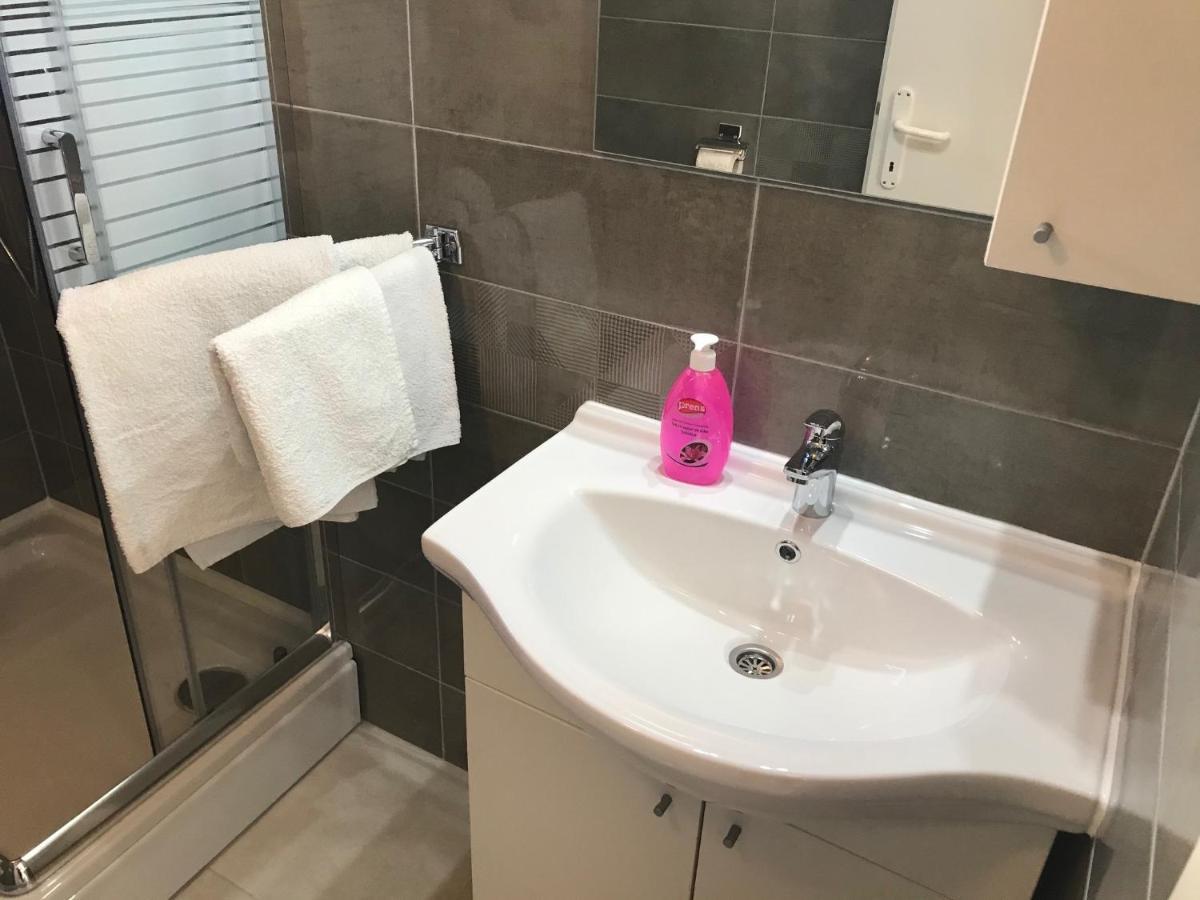 Double Rooms With Terrace Tomica 巴斯卡 外观 照片