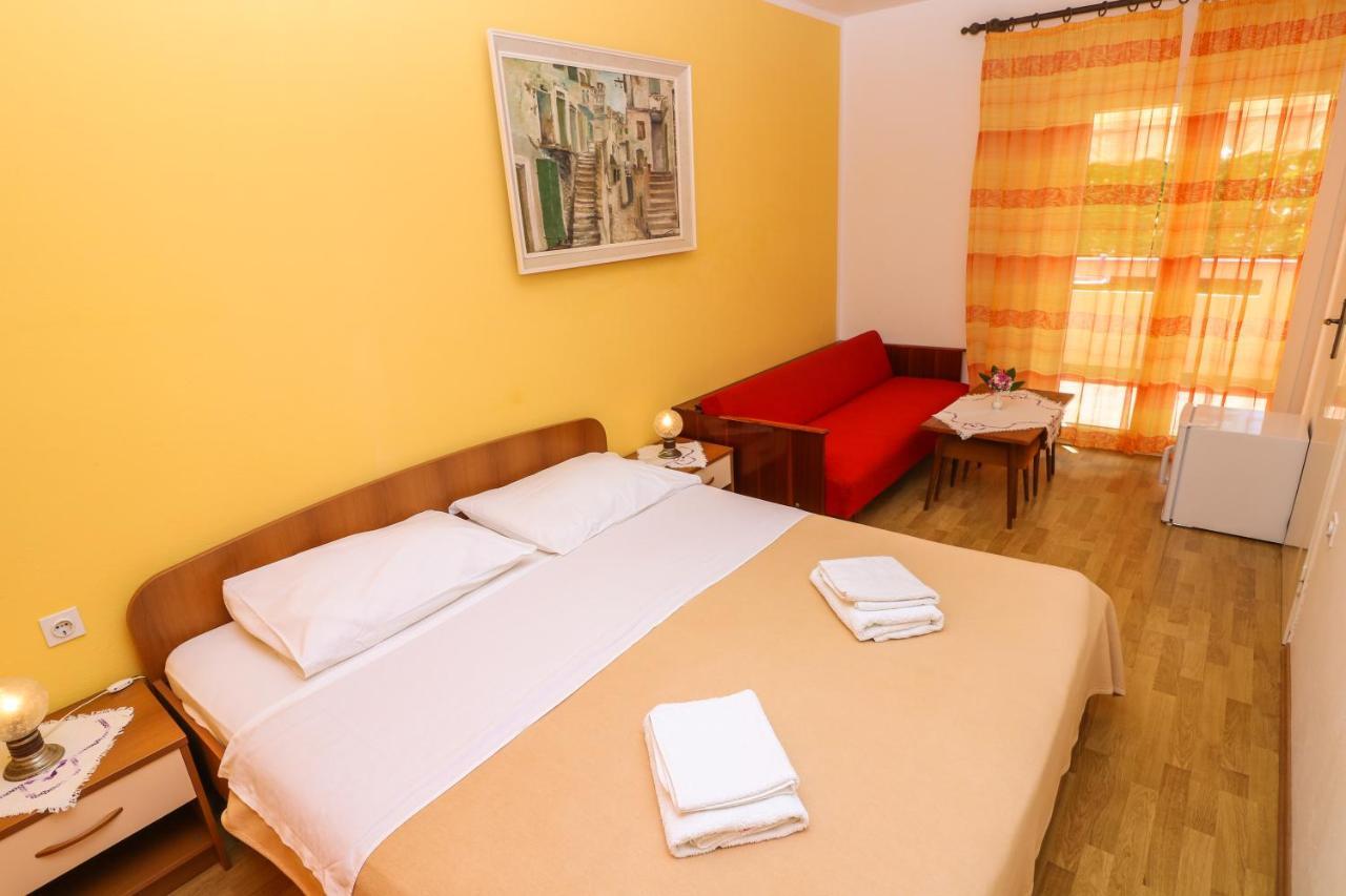 Double Rooms With Terrace Tomica 巴斯卡 外观 照片